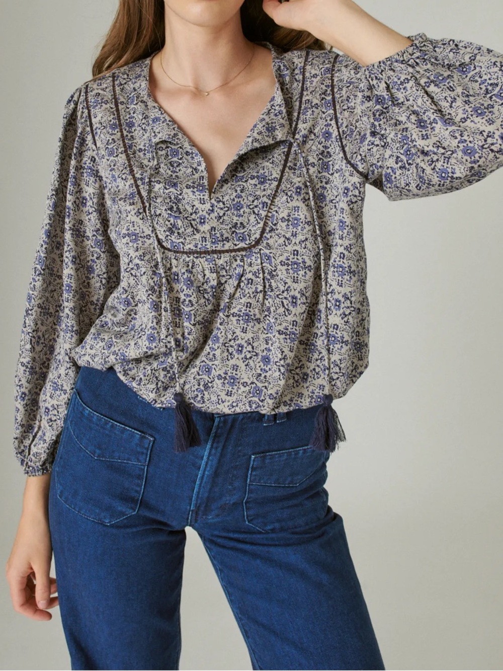 Lucky Brand Navy and Gray Tie-Front Floral Peasant Blouse L Bohemian Prarie